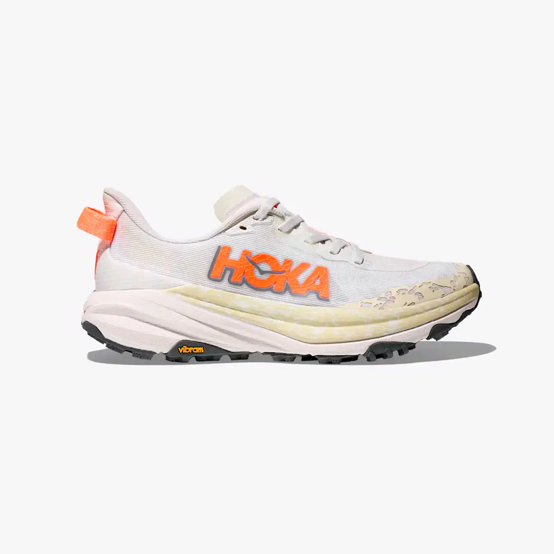 HOKA SPEEDGOAT 6 W WHITE/NEON TANGERINE
