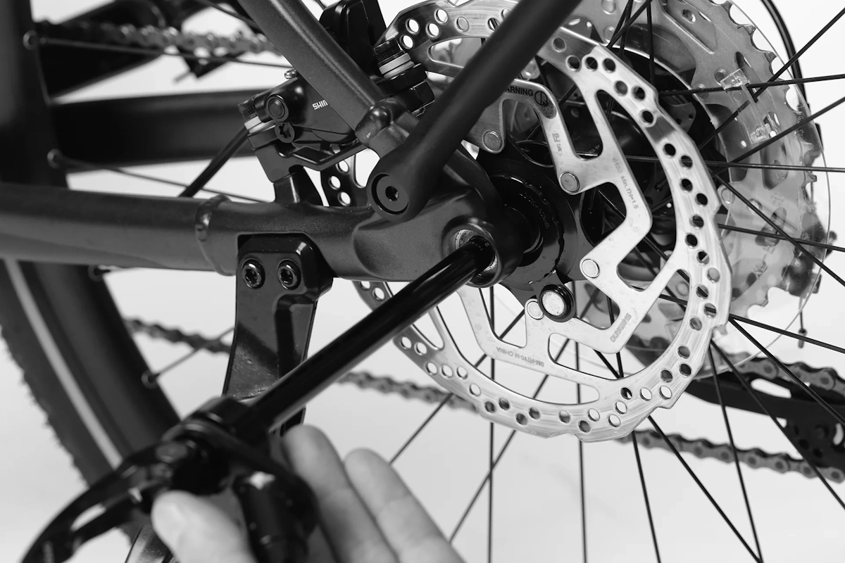 Adaptador eje pasante 12 mm Bobike para remolque - Imagen 2