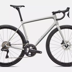 Specialized Aethos 2 Expert – Rider First Engineered™ para Gran Fondo