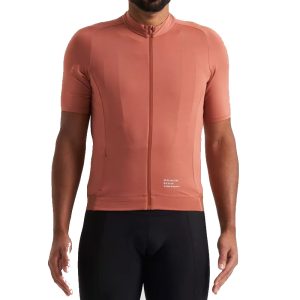 Maillot de Manga Corta Specialized Foundation Hombre – Estilo Brillante, Confort y Sostenibilidad para Ciclistas Exigentes – Terra Cota